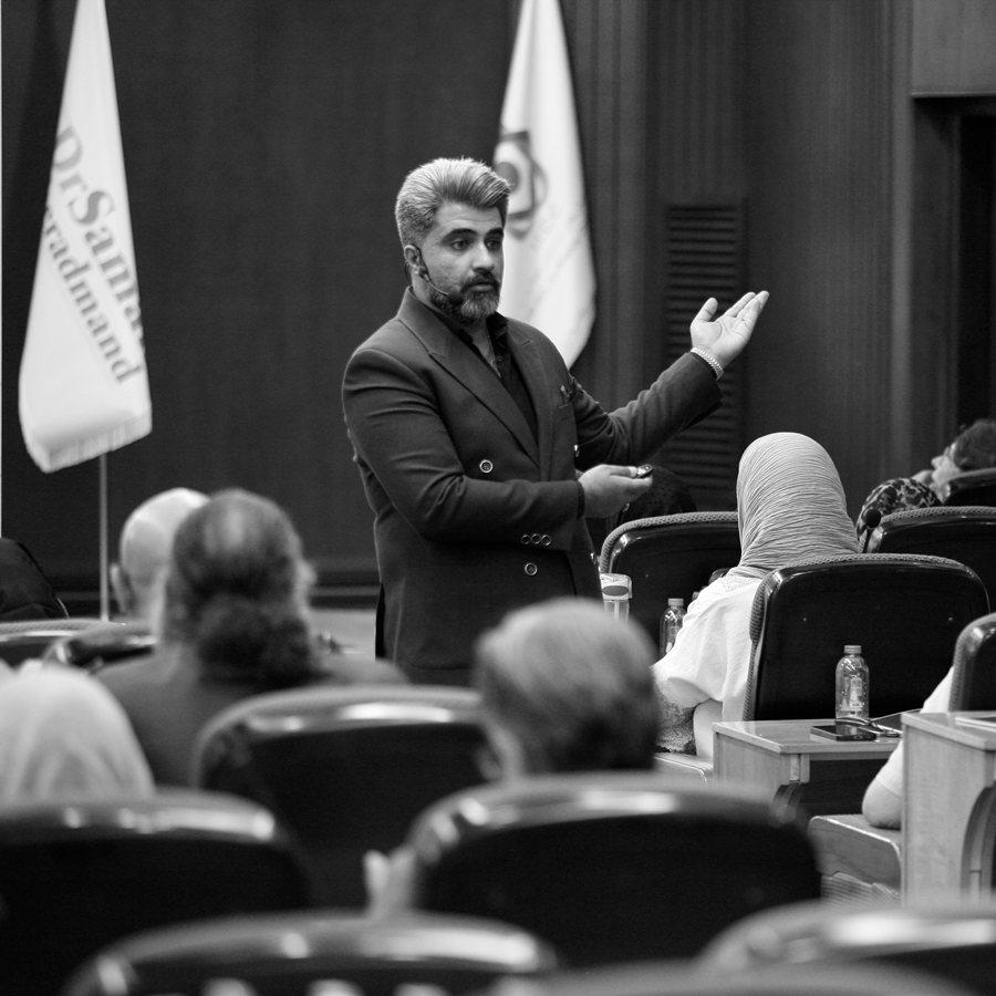 دکتر سامان خردمند مهر